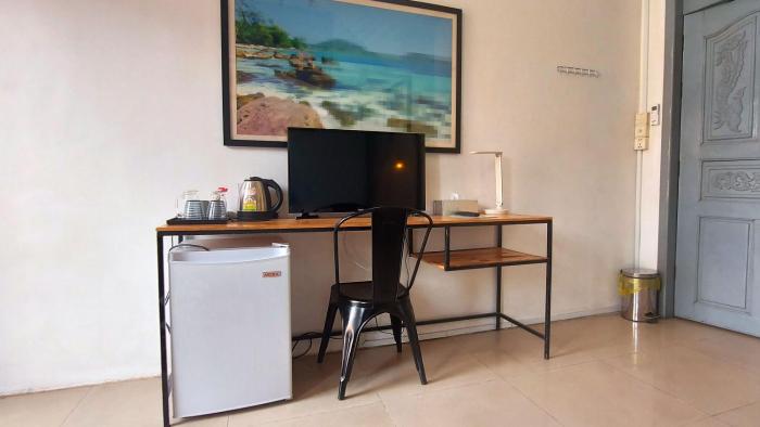 the place hostel and rooftop bar