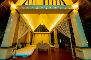 la la land resort by spicy mango