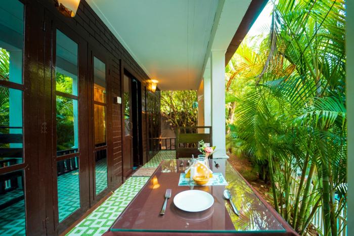 la la land resort by spicy mango