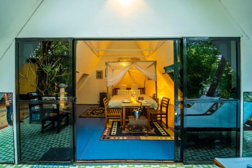 la la land resort by spicy mango