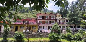 kedar valley resorts