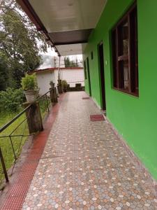 kedar valley resorts