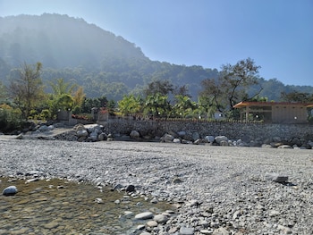 kunkhet valley resort