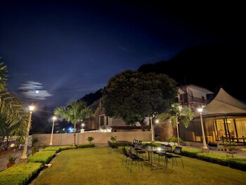 kunkhet valley resort