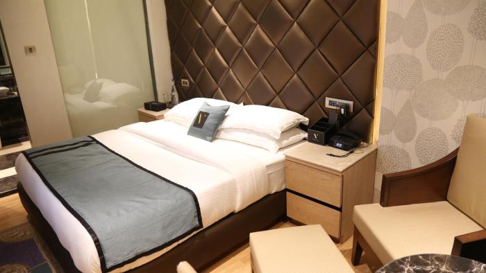 v hotel