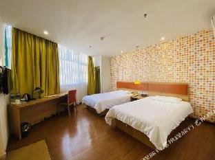 home inn zhuhai gongbei port light rail terminal