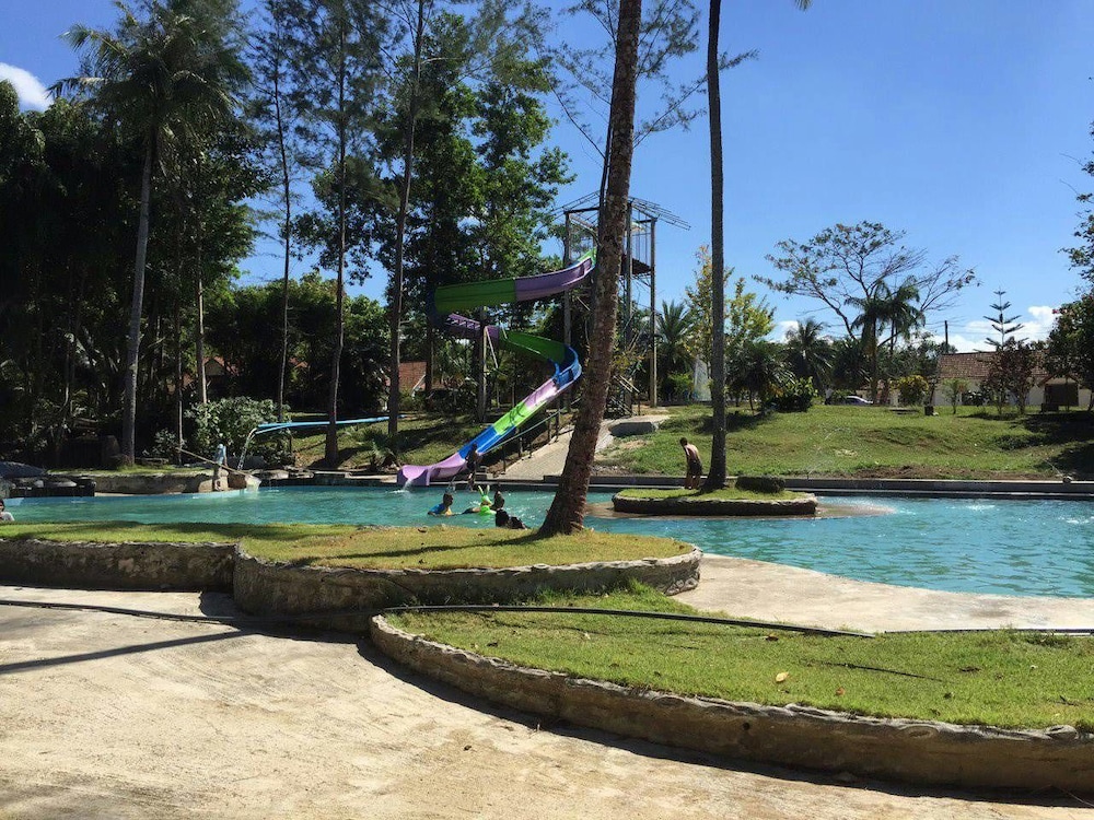 ranong resort and laguna