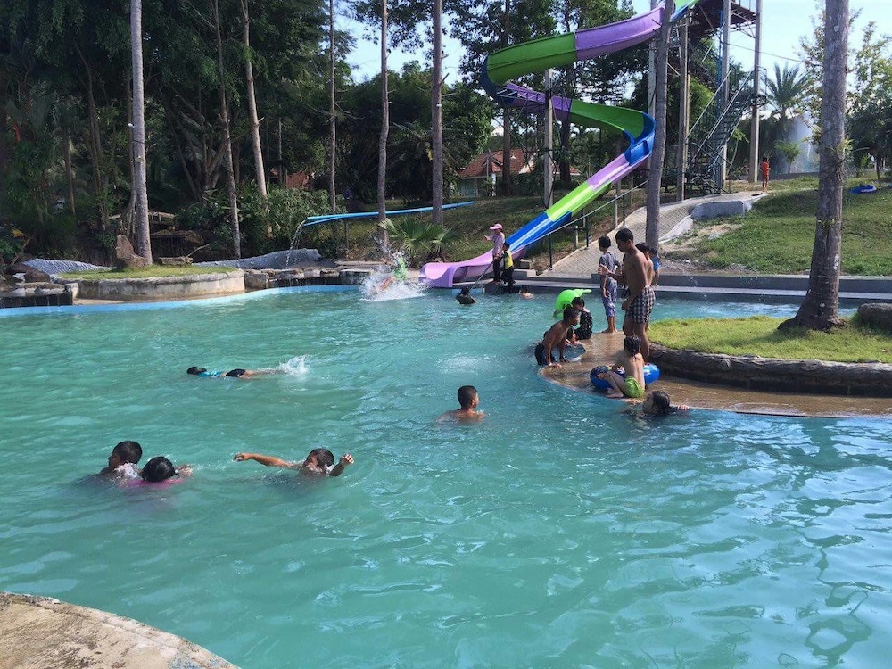 ranong resort and laguna