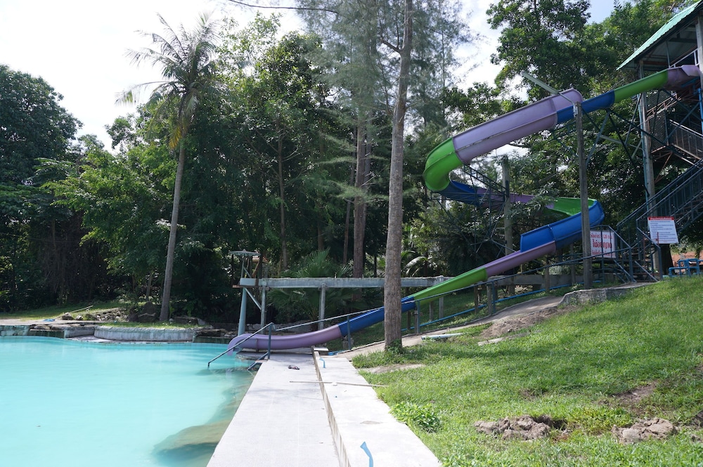 ranong resort and laguna