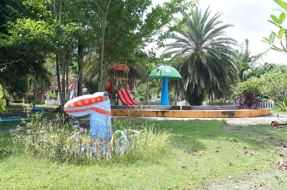 ranong resort and laguna