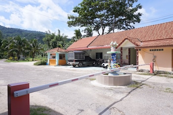 ranong resort and laguna