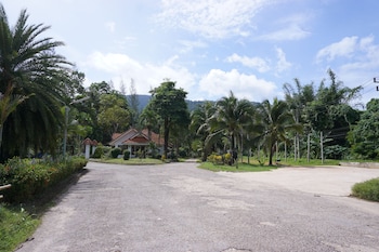 ranong resort and laguna