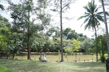 ranong resort and laguna