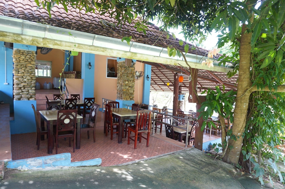 ranong resort and laguna