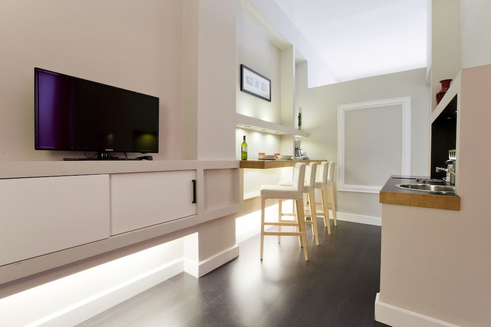 sorrento apartments one