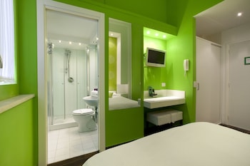 sorrento apartments one