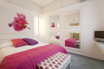 sorrento apartments one