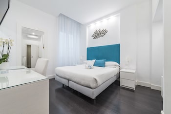 sorrento apartments one