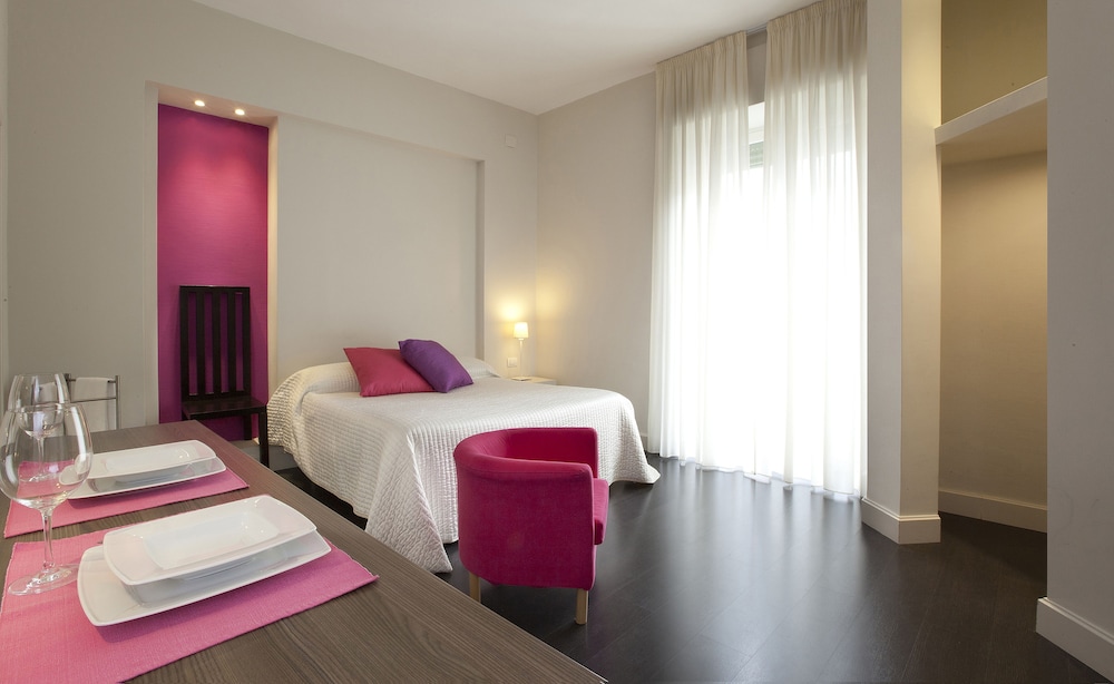 sorrento apartments one