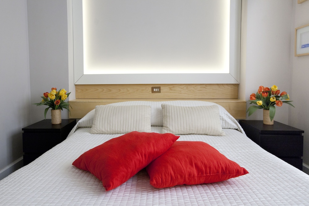 sorrento apartments one