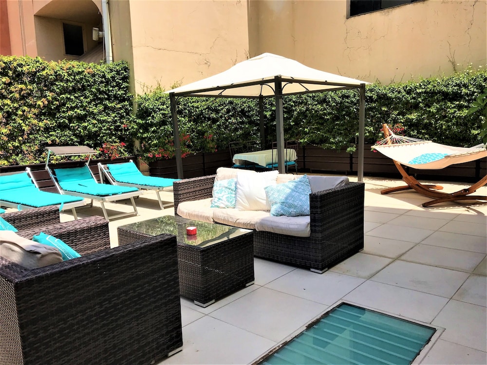 sorrento apartments one