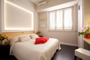 sorrento apartments one