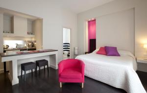 sorrento apartments one