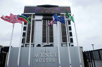 the avenue suites