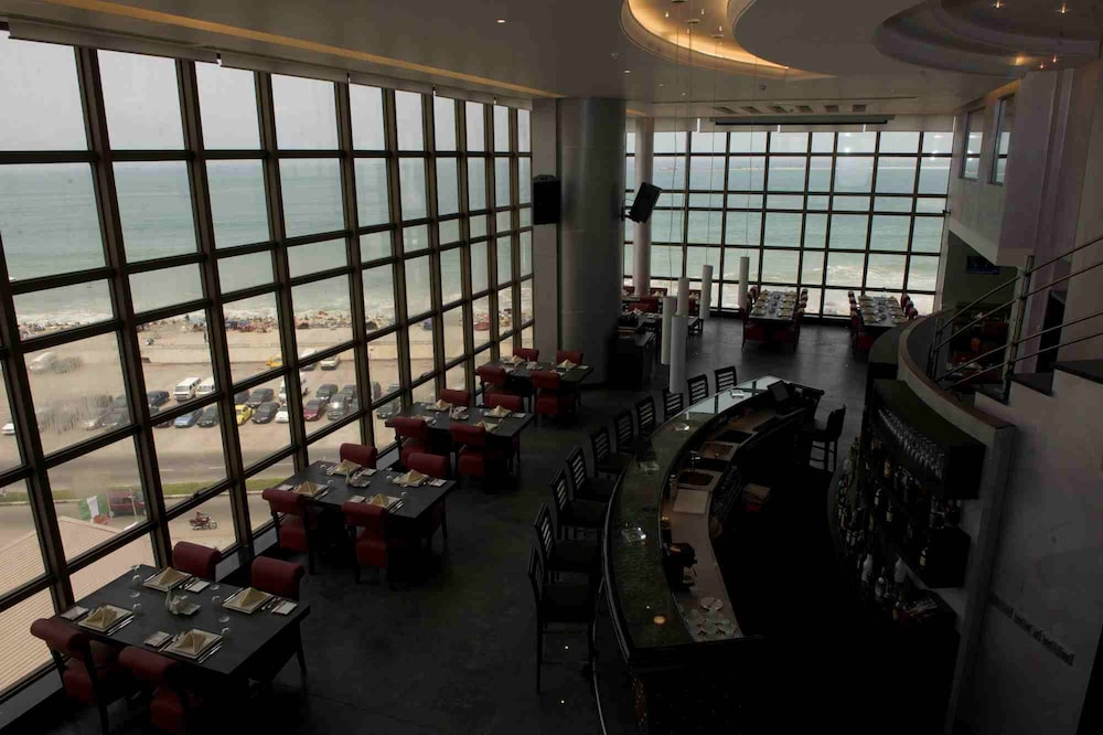 the avenue suites