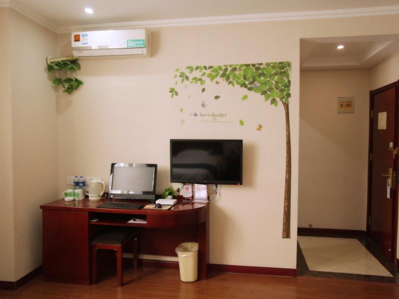 greentree inn zhenjiang yangzhong north gangdong r