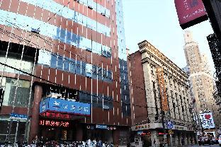 hanting hotel shanghai nanjing road padestria
