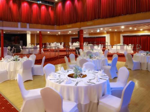 queen elizabeth 2 hotel