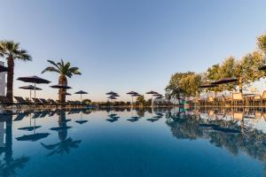 mythic summer hotel