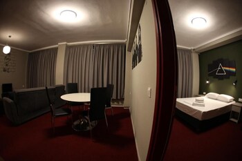 stay hybrid youth hostel