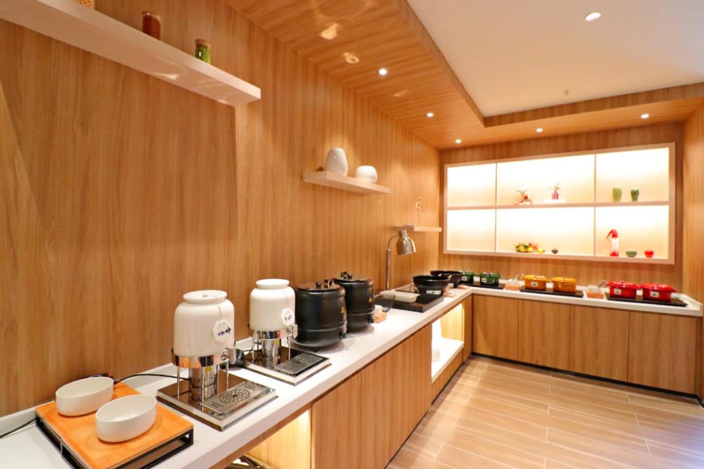 hanting hotel shanghai pujiang sanlu highway