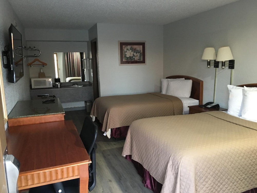 colonial inn