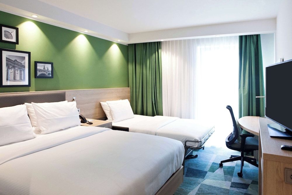 hampton by hilton berlin city east side gallery