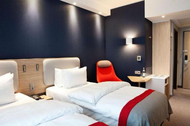 holiday inn express frankfurt airport raunheim an ihg hotel