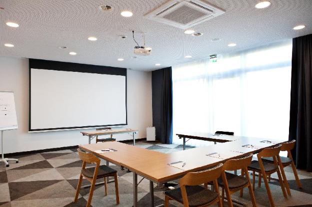 holiday inn express frankfurt airport raunheim an ihg hotel