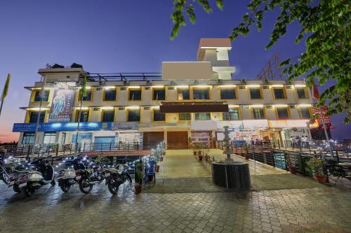 hotel samanvi international