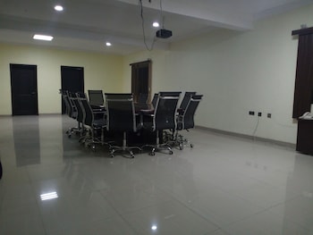 akma signature hotel and suites