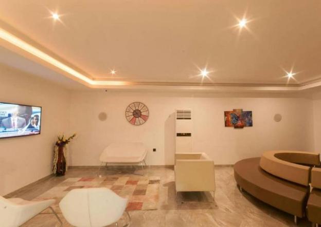 the point hotel and suites