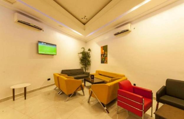 the point hotel and suites