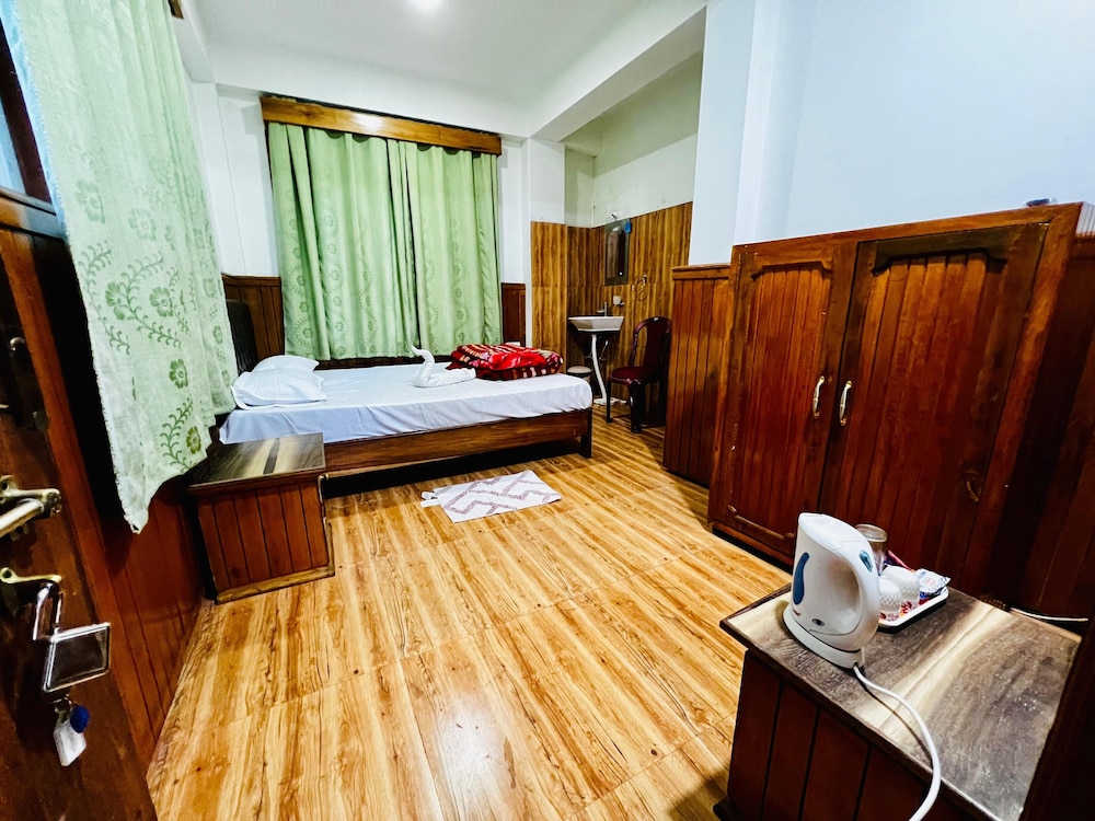 hotel tashi gyal tsen