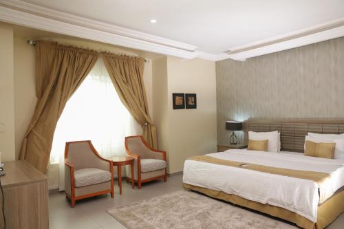 heritage continental hotel
