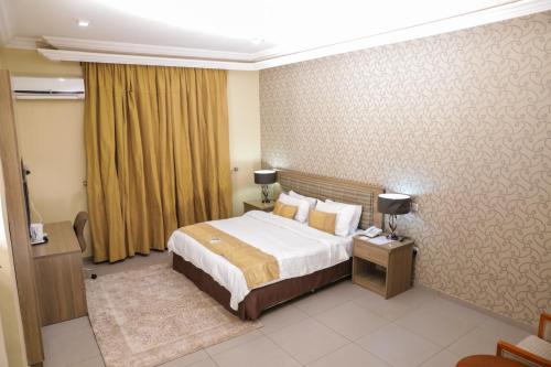 heritage continental hotel