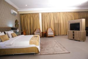 heritage continental hotel