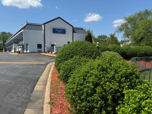 budget inn charlotte