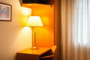 Hostal Roma,Lleida>>Cubells,2.5 star