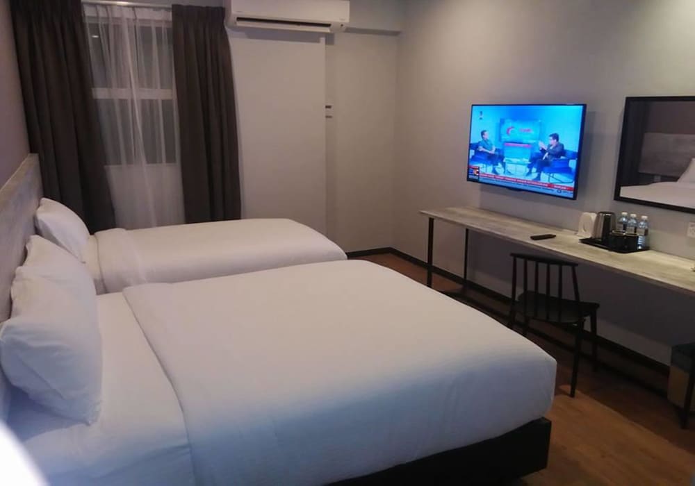 the leverage lite hotel kuantan